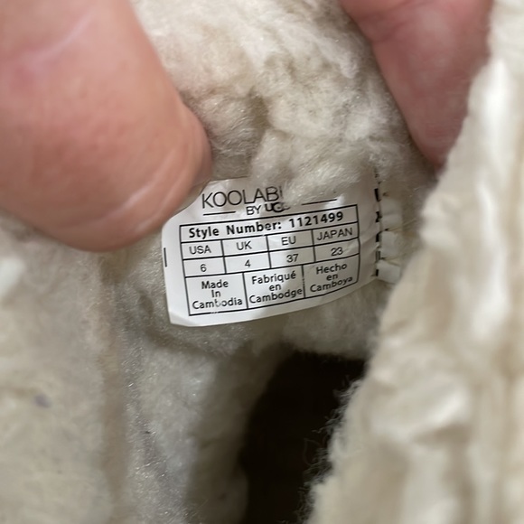 Koolaburra by Ugg Michon Faux Shearling Trimmed Short Boot - Picture 8 of 9